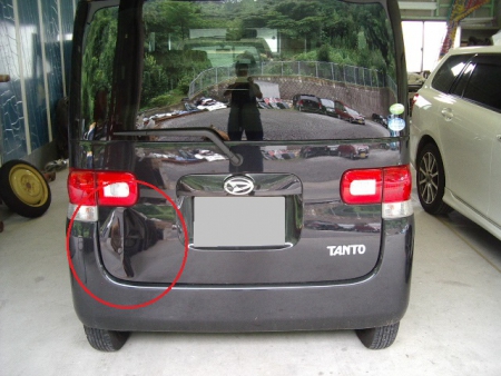 諫早市よりご来店 タントのキズとヘコミの板金塗装修理 長崎県諫早市の板金塗装キズへこみ事故車の修理 実績00台 上田自動車工業